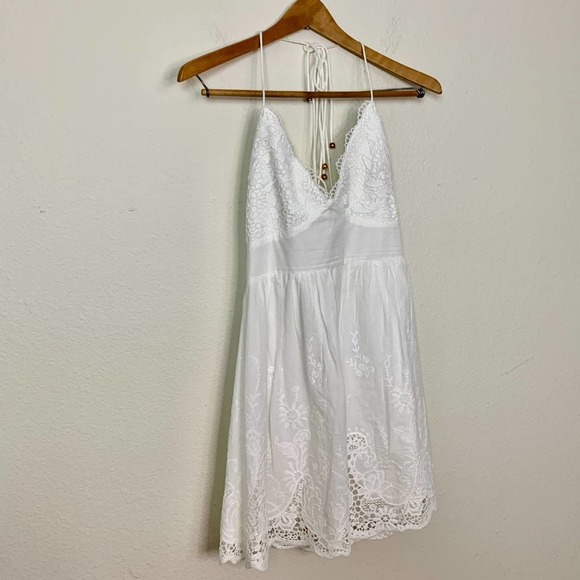 Indikah White Back Criss Kross Dress - Picture 2 of 10